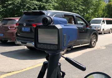 Speedometer measures vehicle speed