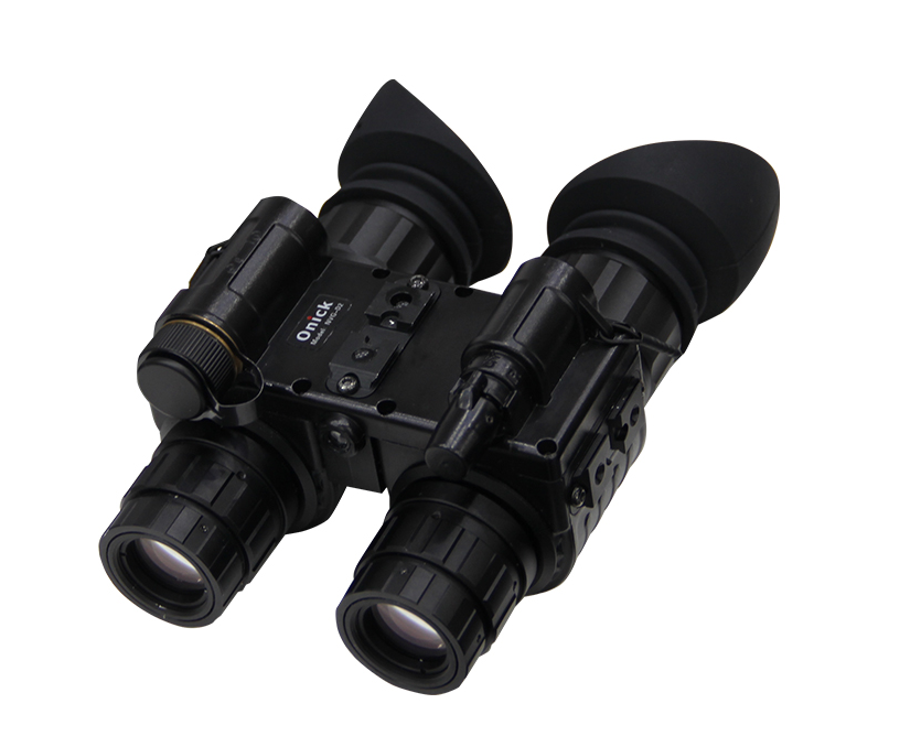 What are the main differences between second-generation night vision goggles and thermal imaging night vision goggles?